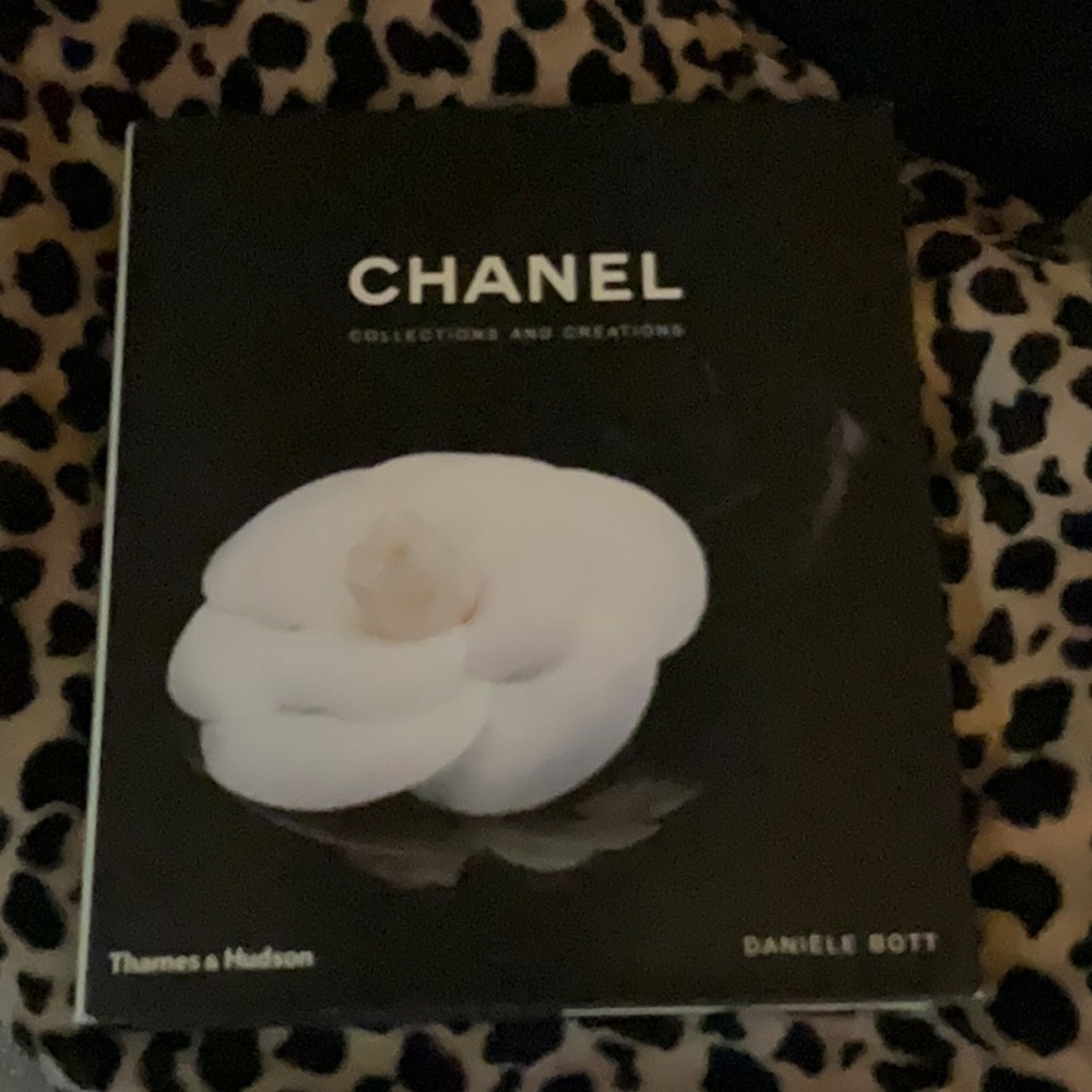 CHANEL. Hardcover Collections and Creations Hardcover - Illustrated, - Picture 13 of 16